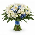 Свадебные букеты невесты из гипсофилы и гортензии