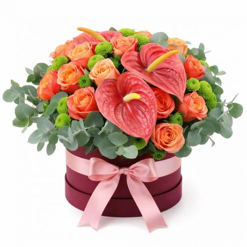 Цветы в шляпной коробке «Коралловый вихрь»